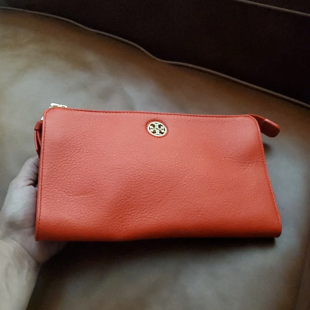 Tory Burch unused has